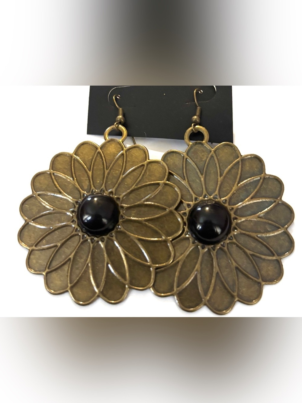 Fashion Jewelry Antique Gold Flower Drop Earrings with Black Centers